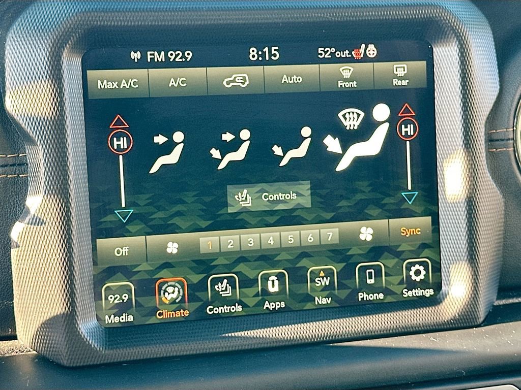 Used 2021 Jeep Wrangler Unlimited Sahara image 16