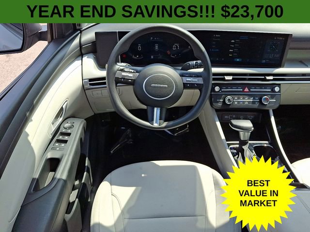 Used 2025 Hyundai Tucson SE image 13