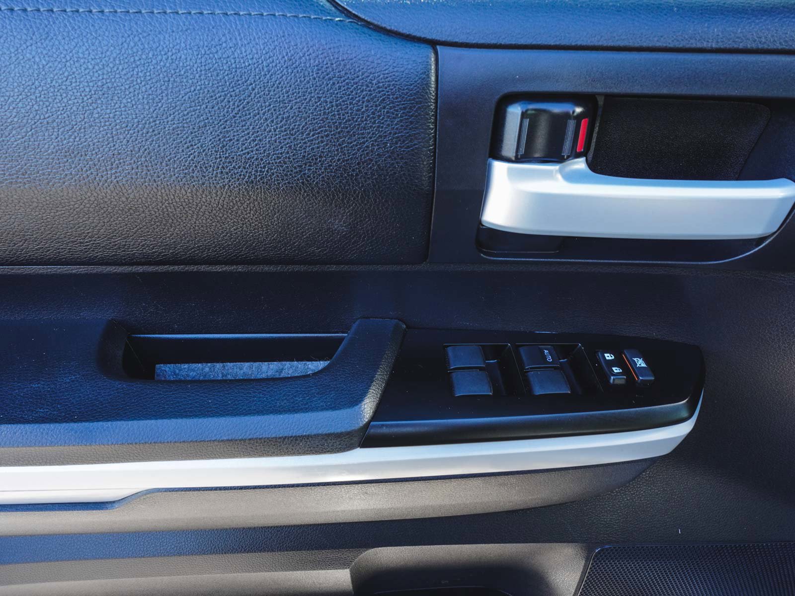 Used 2019 Toyota Tundra SR5 image 10