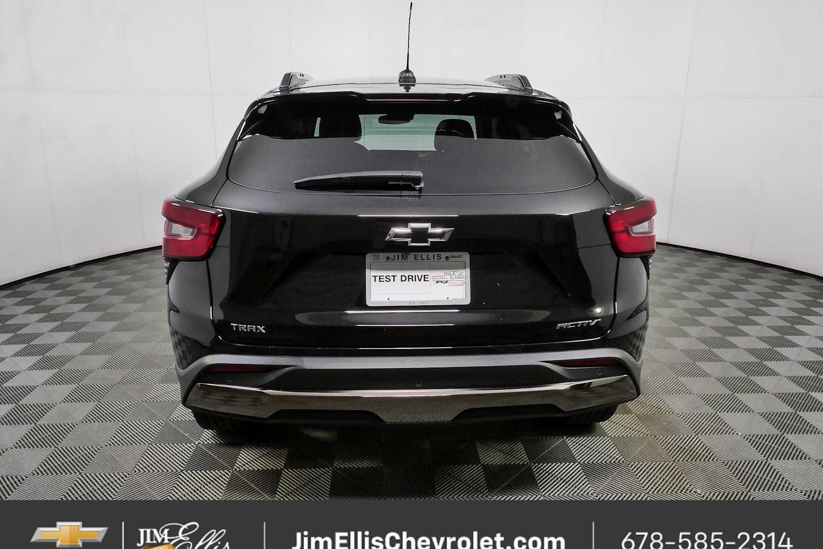 Certified 2025 Chevrolet Trax ACTIV w/ Driver Confidence Package FWD image 27