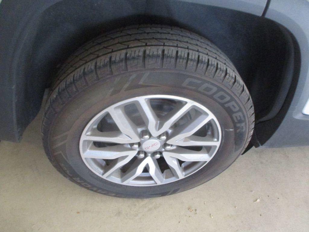 Used 2019 GMC Acadia SLE image 5