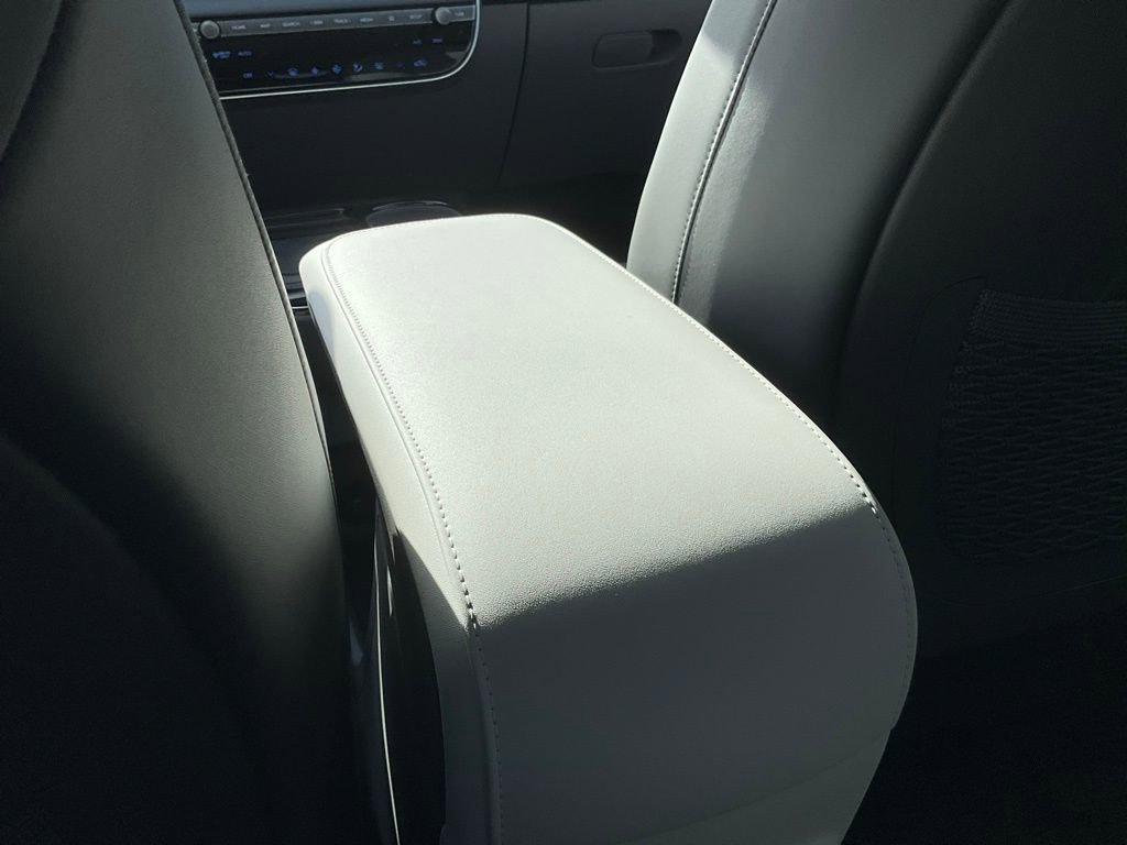 Used 2025 Hyundai Ioniq 5 SEL image 45