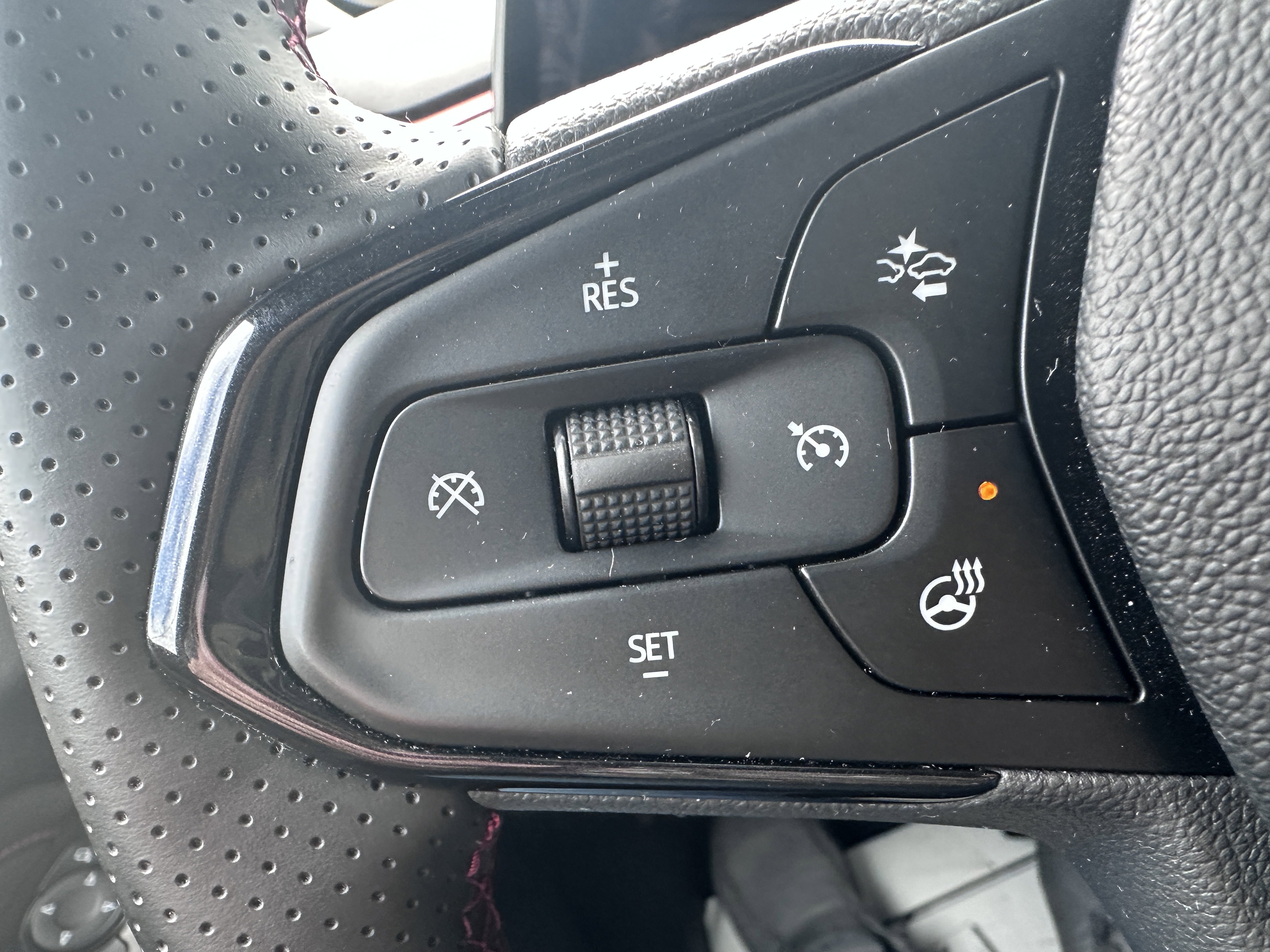 Used 2024 Chevrolet TrailBlazer RS w/ Convenience Package image 24