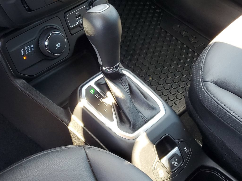 Used 2023 Jeep Renegade Limited AWD/4WD image 20
