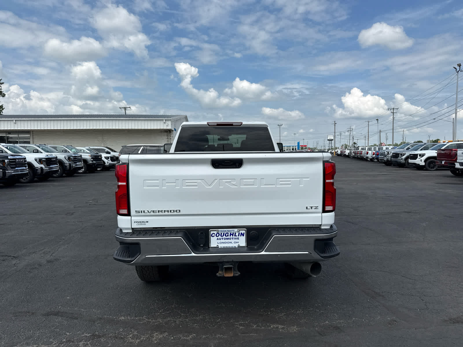 Certified 2025 Chevrolet Silverado 3500 LTZ w/ LTZ Convenience Package AWD/4WD image 4