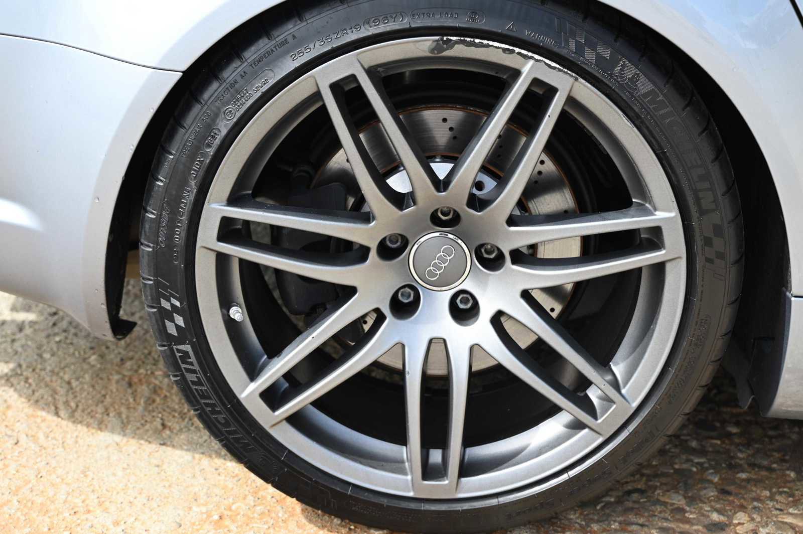 Used 2008 Audi RS 4 Sedan AWD/4WD image 20