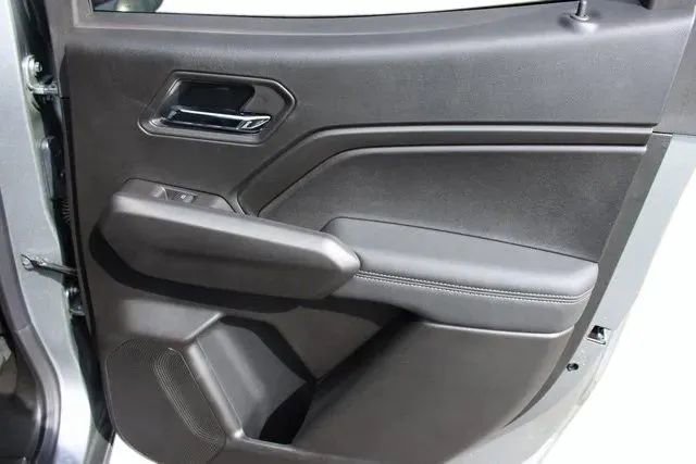 New 2026 GMC Canyon Elevation w/ Convenience Package image 24