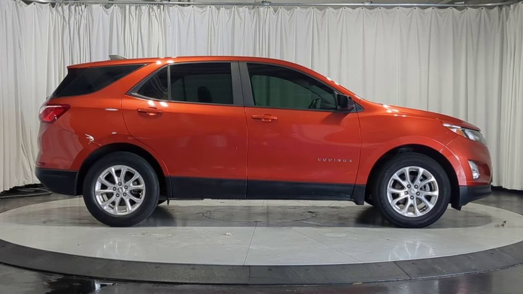 Used 2020 Chevrolet Equinox LS FWD image 11