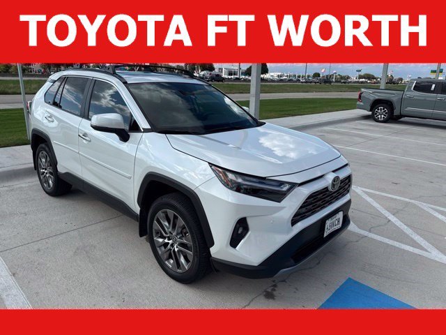 Used 2023 Toyota RAV4 Limited FWD image 1