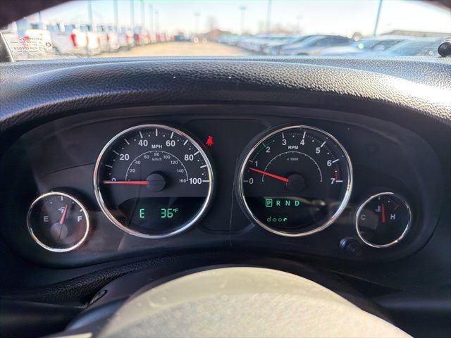 Used 2013 Jeep Wrangler Unlimited Sahara image 21