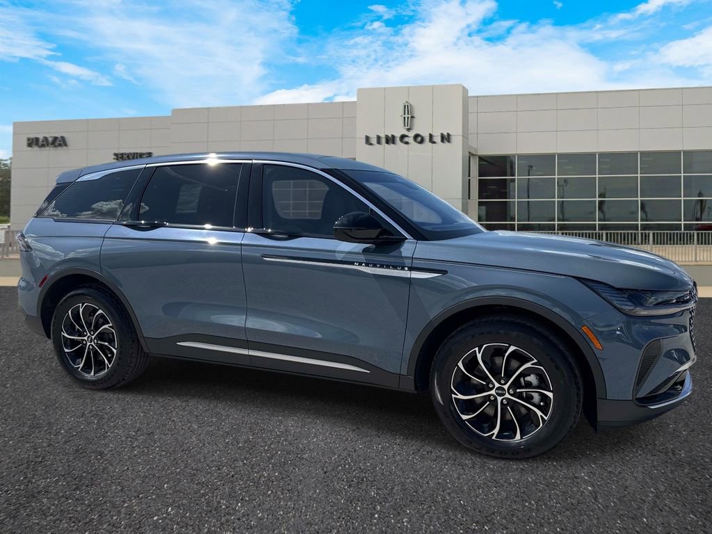 New 2026 Lincoln Nautilus Premier AWD/4WD image 1
