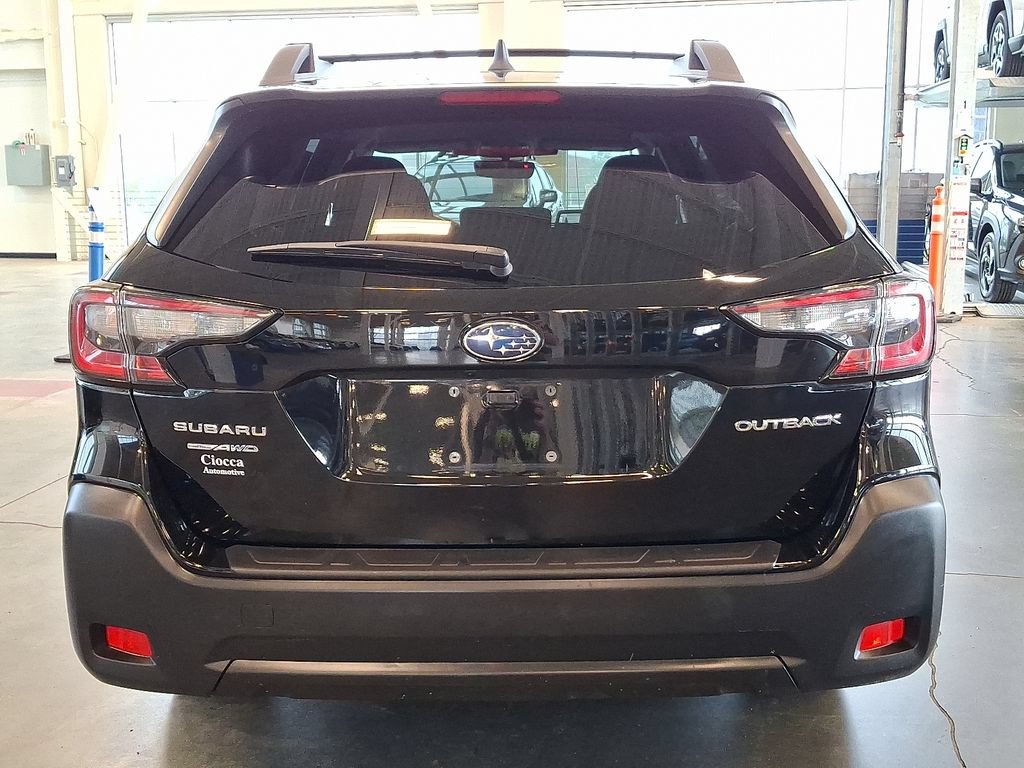 Certified 2024 Subaru Outback Premium w/ Popular Package #1 AWD/4WD image 8