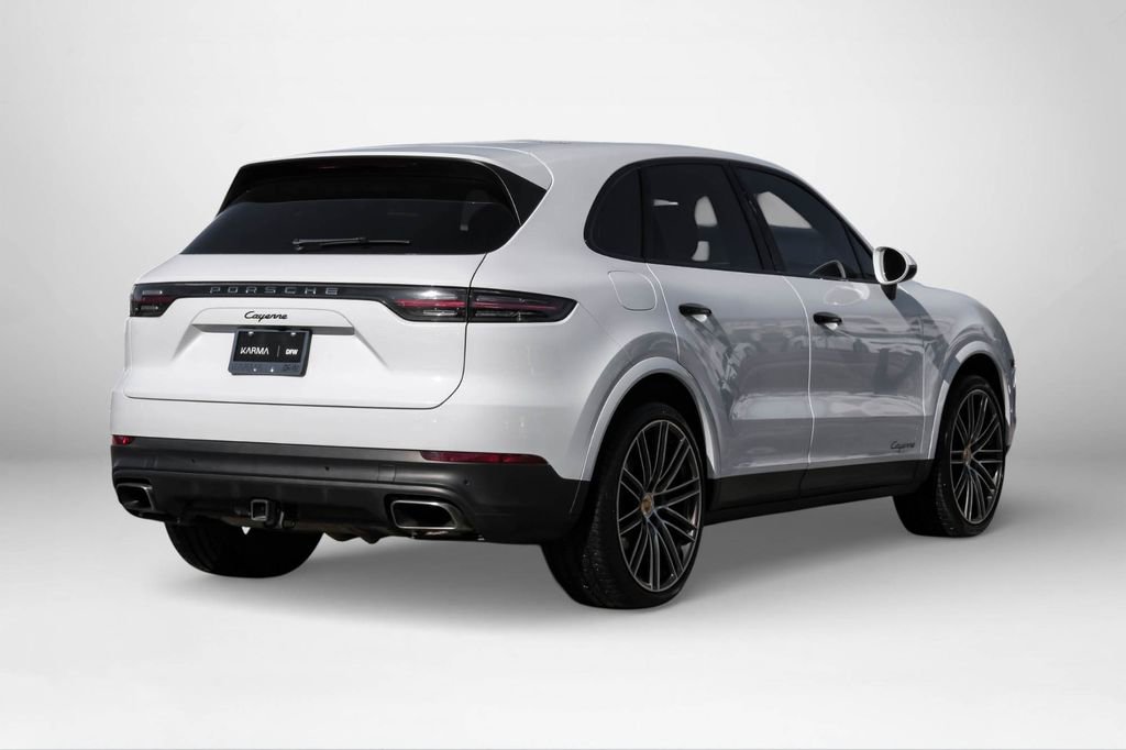 Used 2022 Porsche Cayenne AWD/4WD image 6