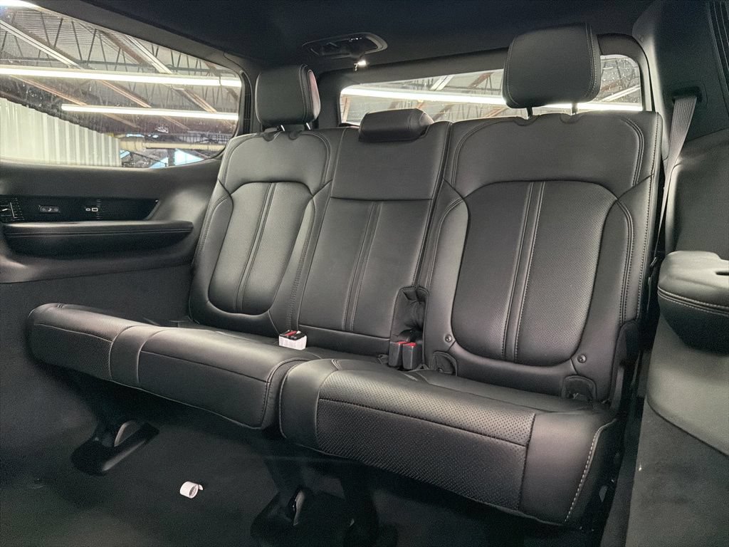 New 2026 Jeep Grand Wagoneer Summit w/ Rear Seat Video Group I AWD/4WD image 15