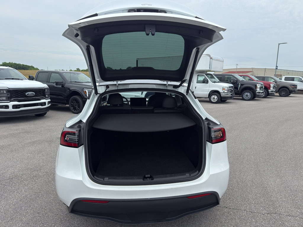 Used 2023 Tesla Model Y Long Range AWD/4WD image 19