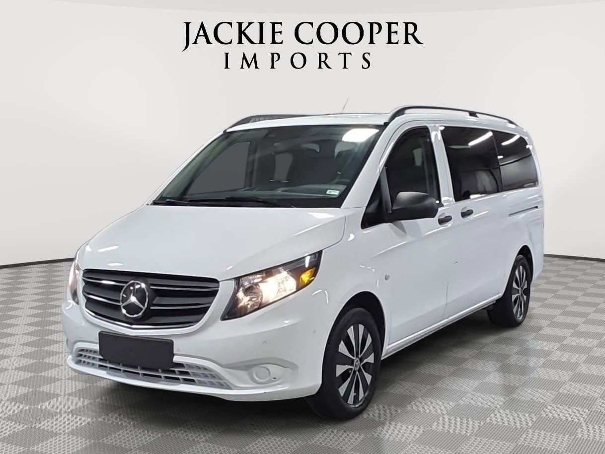 Used 2023 Mercedes-Benz Metris Passenger image 1