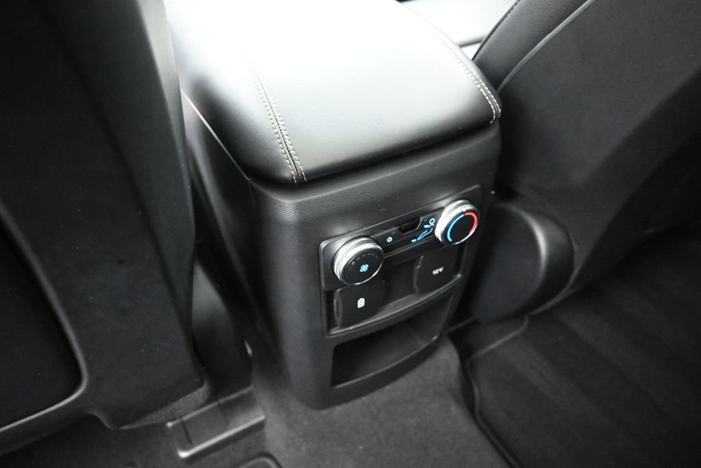 Certified 2020 Ford Explorer XLT w/ Equipment Group 202A RWD image 24