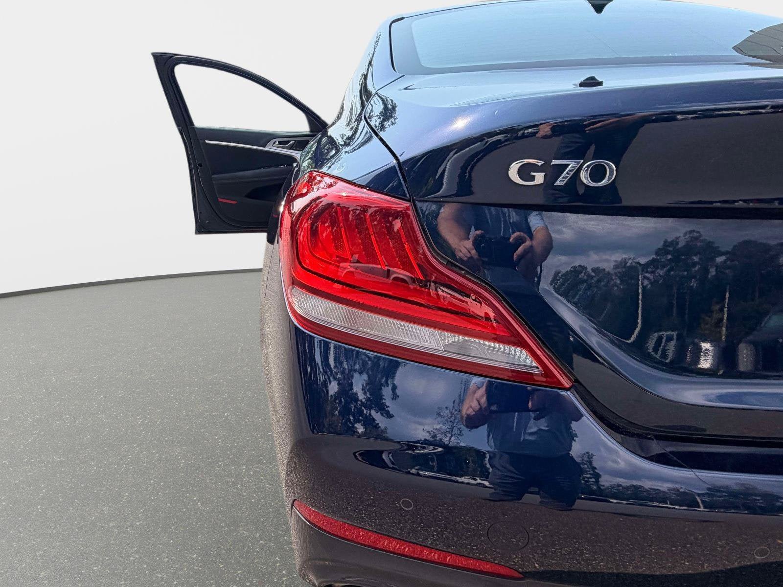 Used 2019 Genesis G70 3.3T Advanced w/ Elite Package RWD image 21