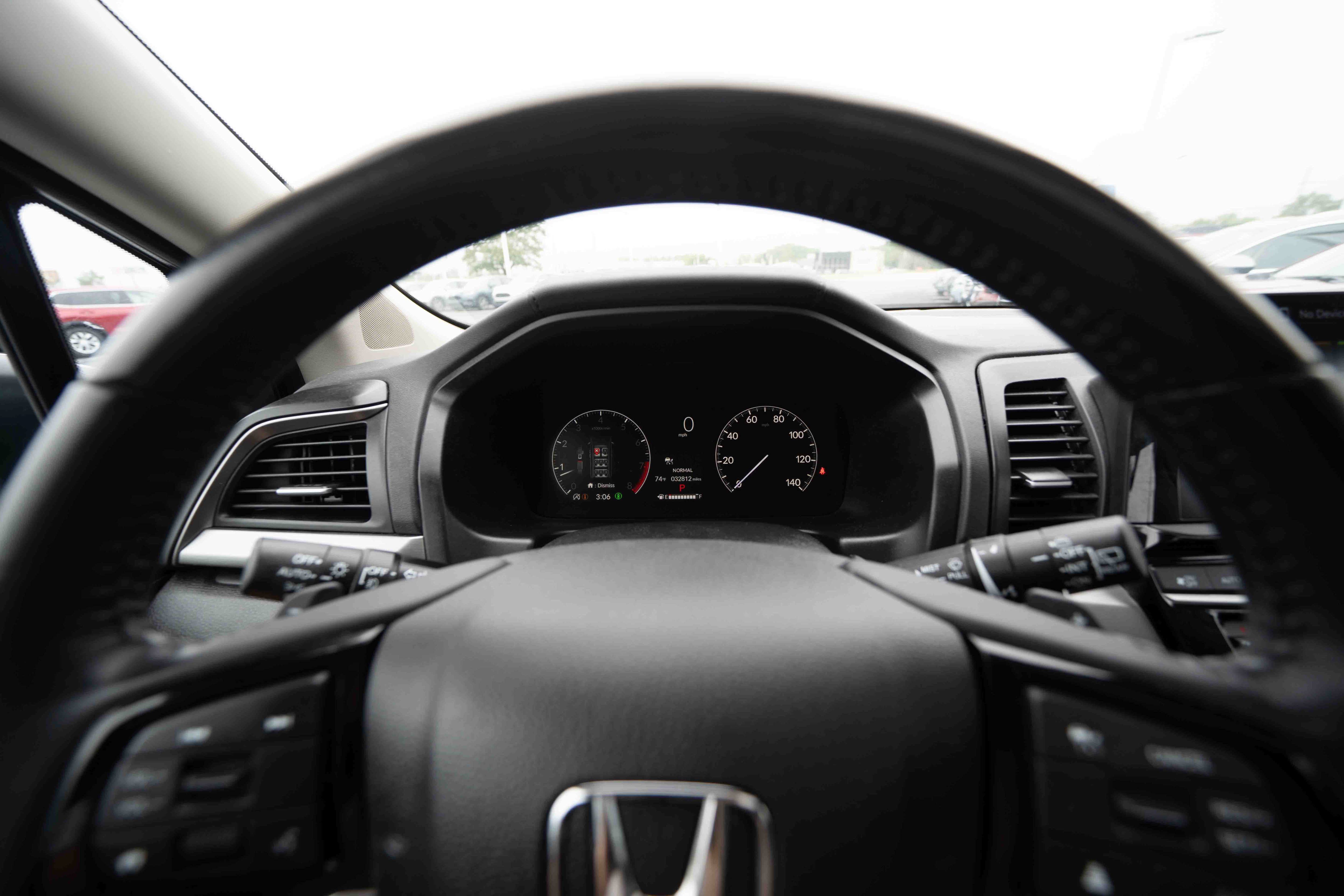 Used 2025 Honda Odyssey EX-L image 15