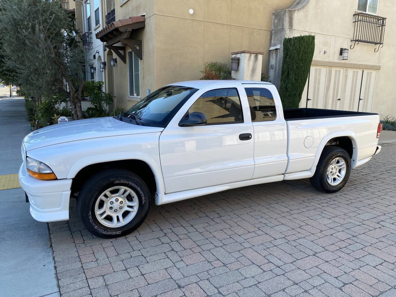 Used 2003 Dodge Dakota Sport