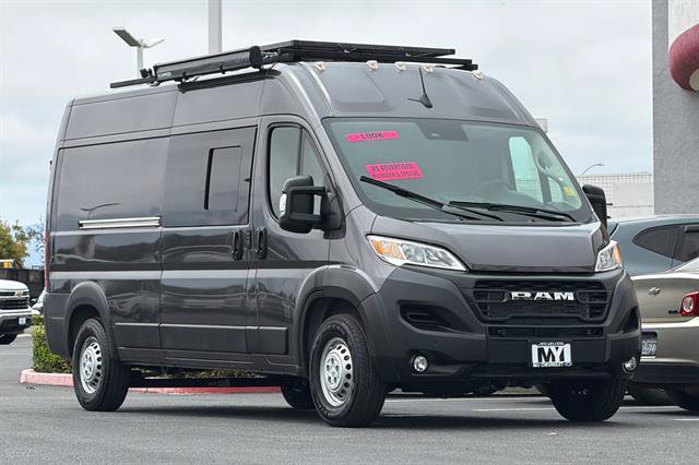 Used 2024 RAM ProMaster 2500 w/ Safety Group FWD image 2