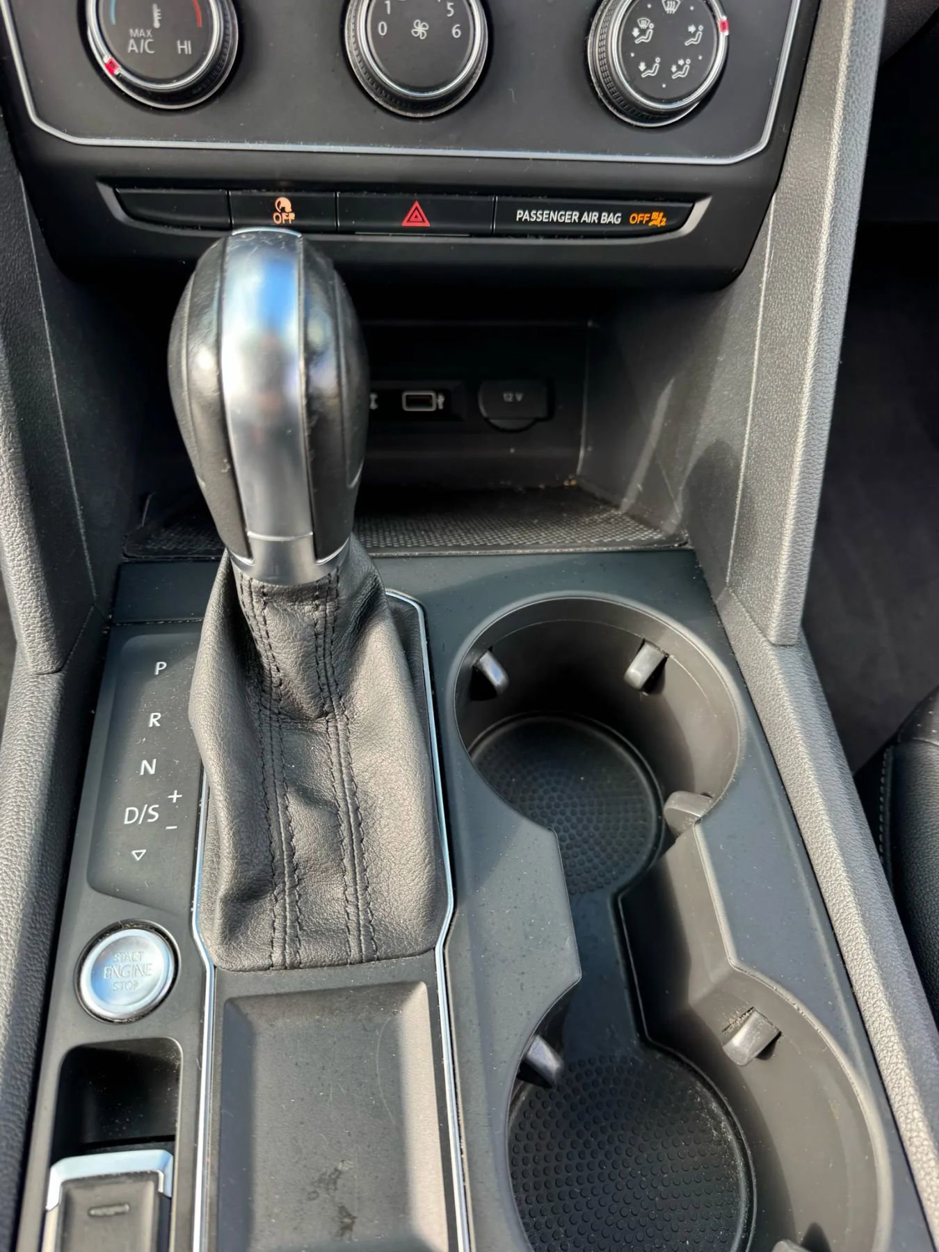 Used 2018 Volkswagen Atlas SE image 23