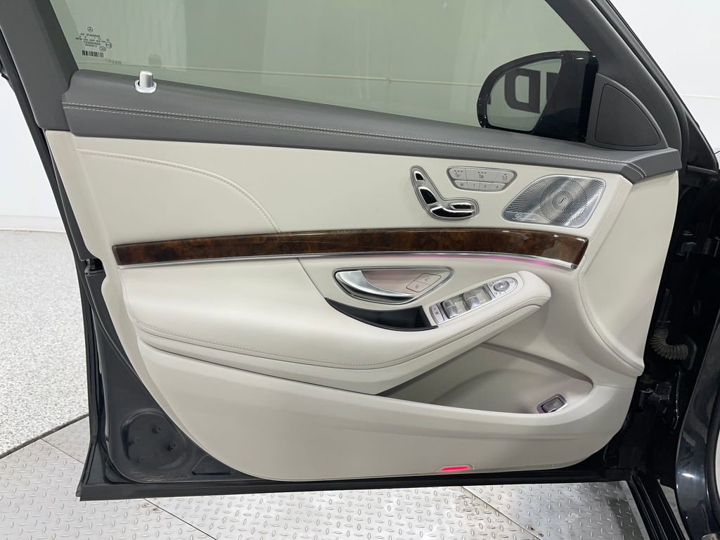 Used 2016 Mercedes-Benz S 550 4MATIC Sedan image 16