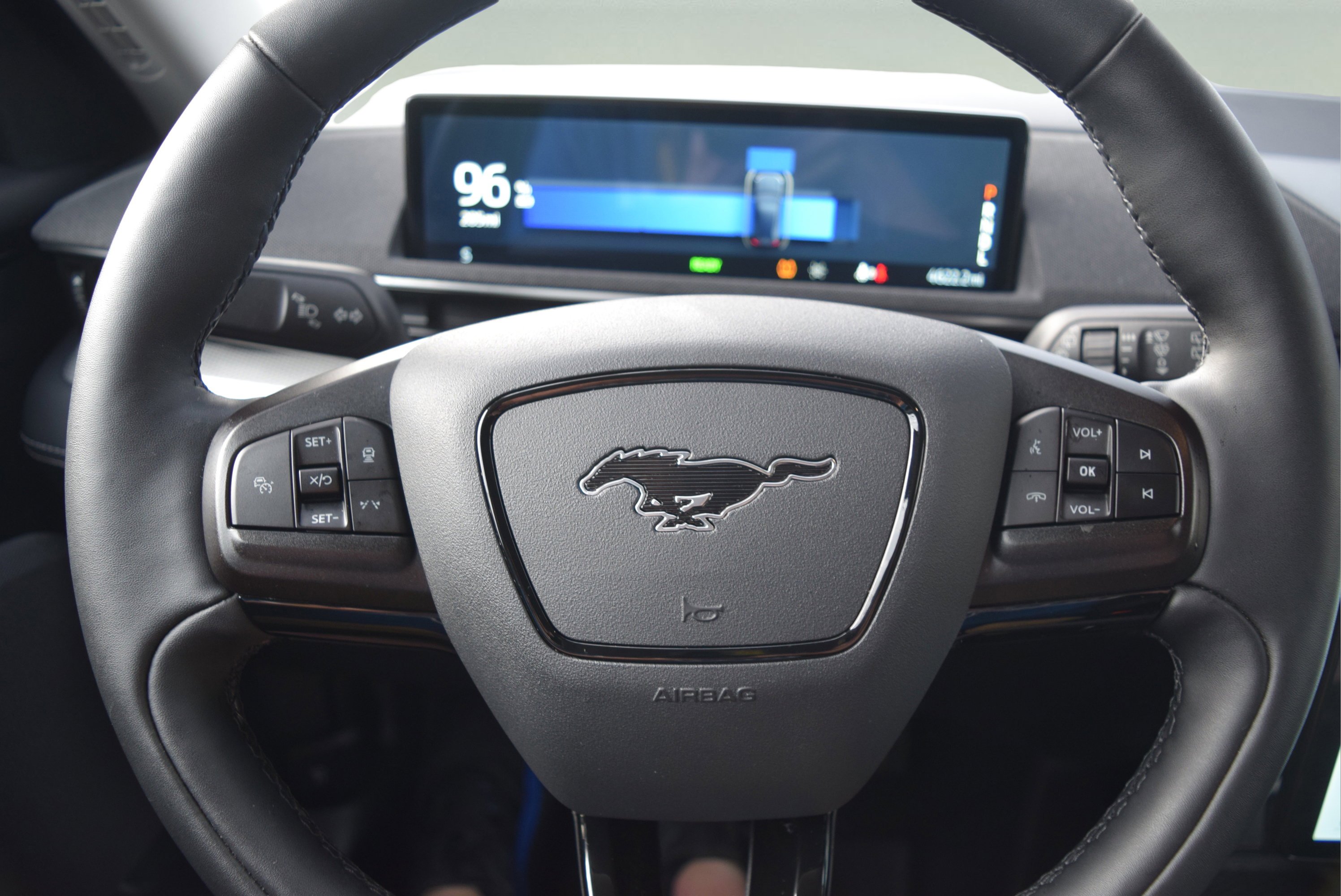 Certified 2021 Ford Mustang Mach-E Select w/ Comfort/Appearance Package image 9