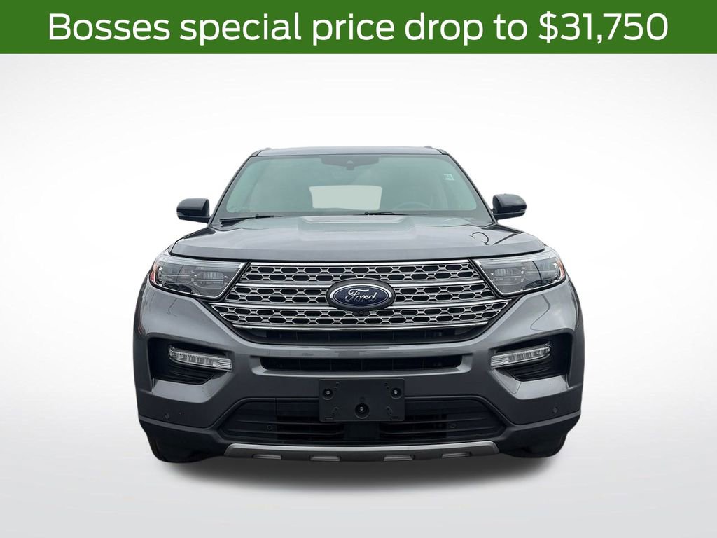 Used 2022 Ford Explorer Limited w/ Equipment Group 301A image 2