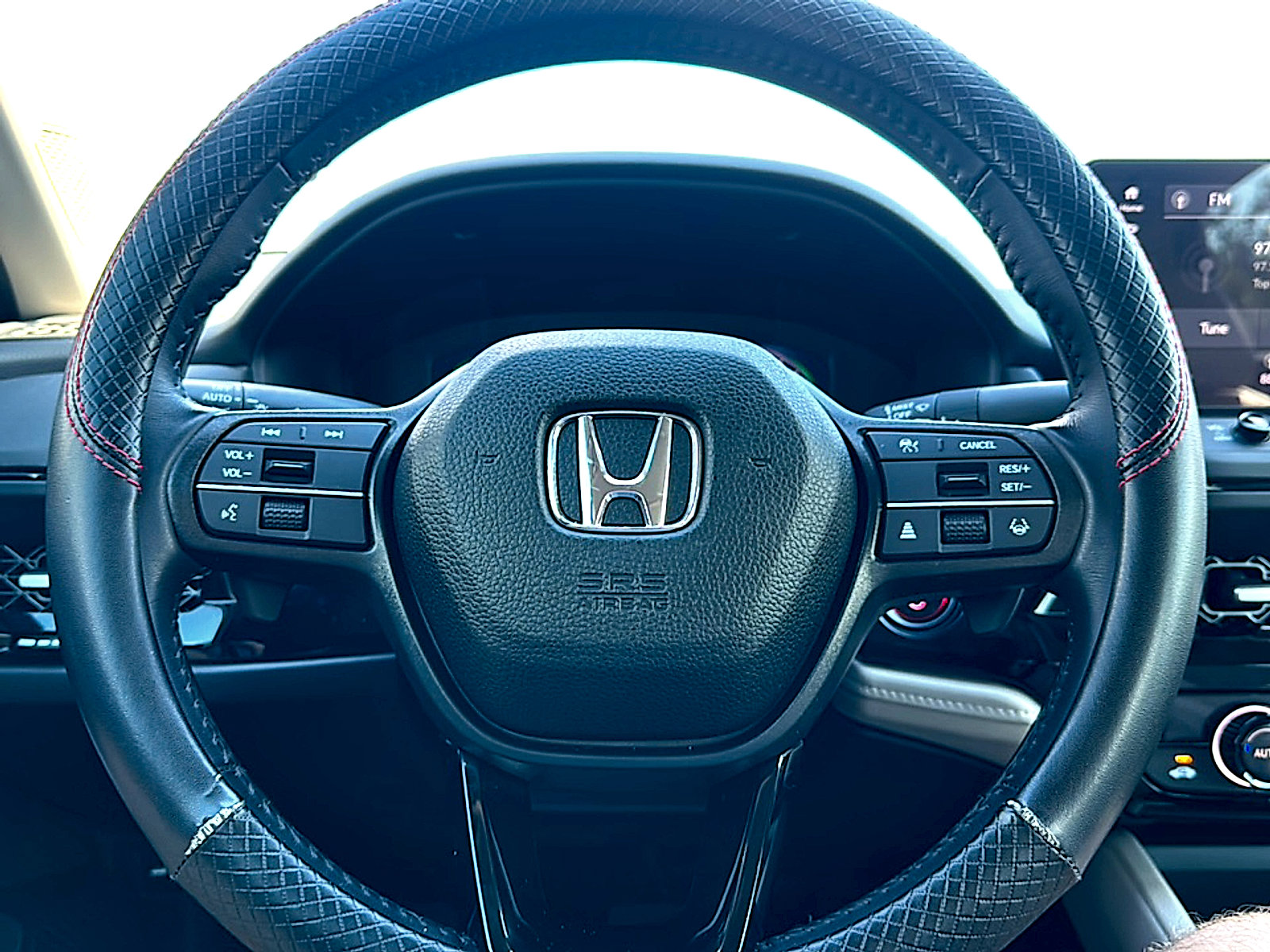 Used 2023 Honda Accord EX-L image 27