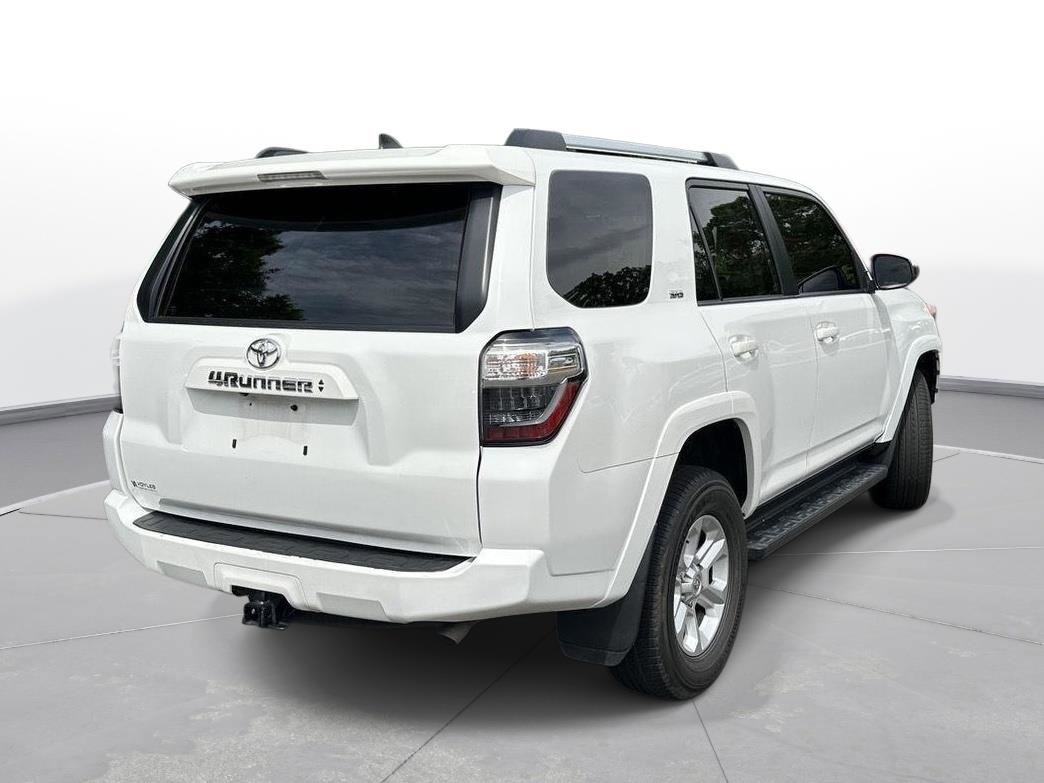 Used 2021 Toyota 4Runner SR5 AWD/4WD image 6