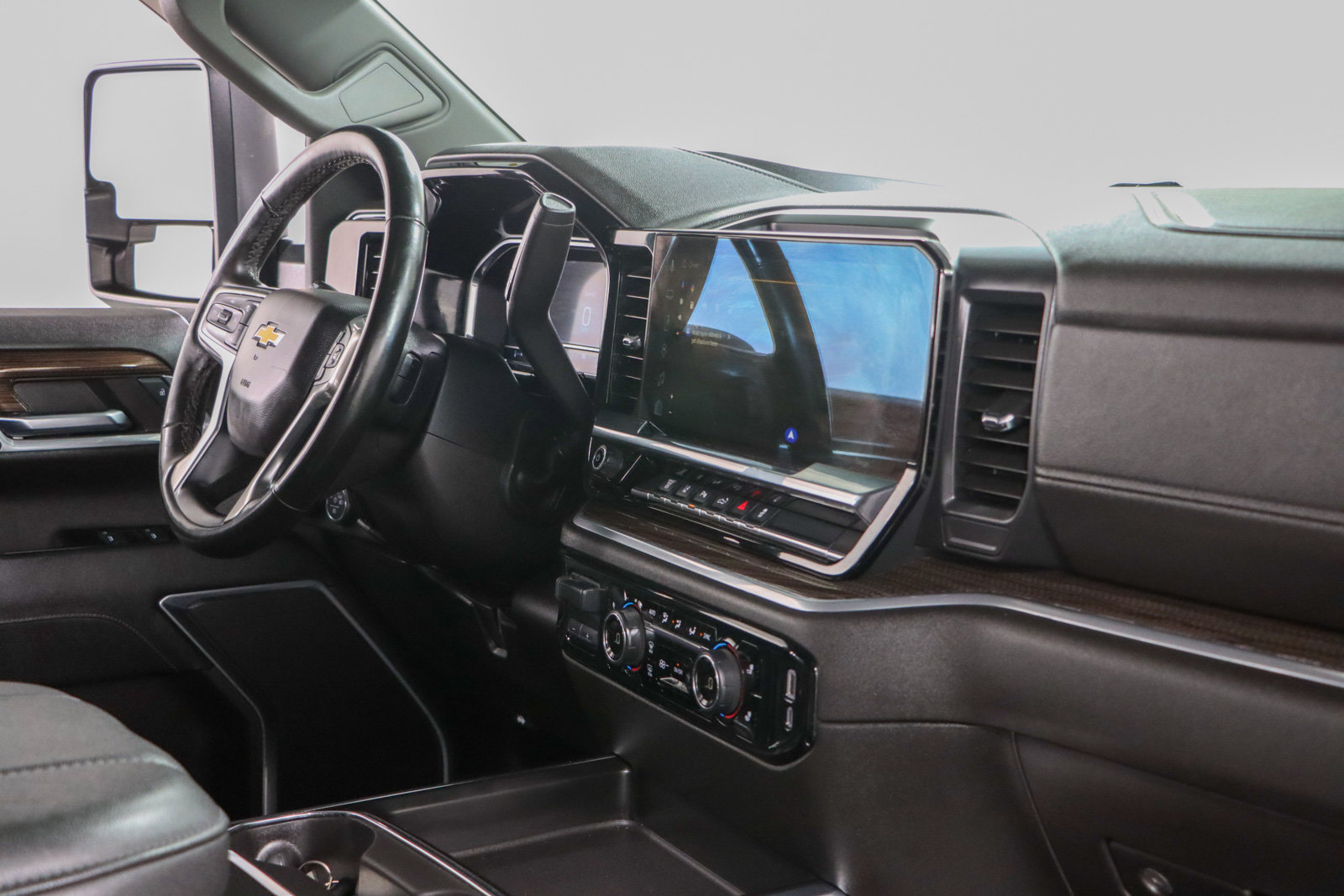 Used 2024 Chevrolet Silverado 3500 LT w/ Convenience Package AWD/4WD image 27