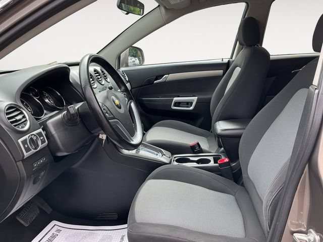 Used 2012 Chevrolet Captiva Sport LT FWD image 11