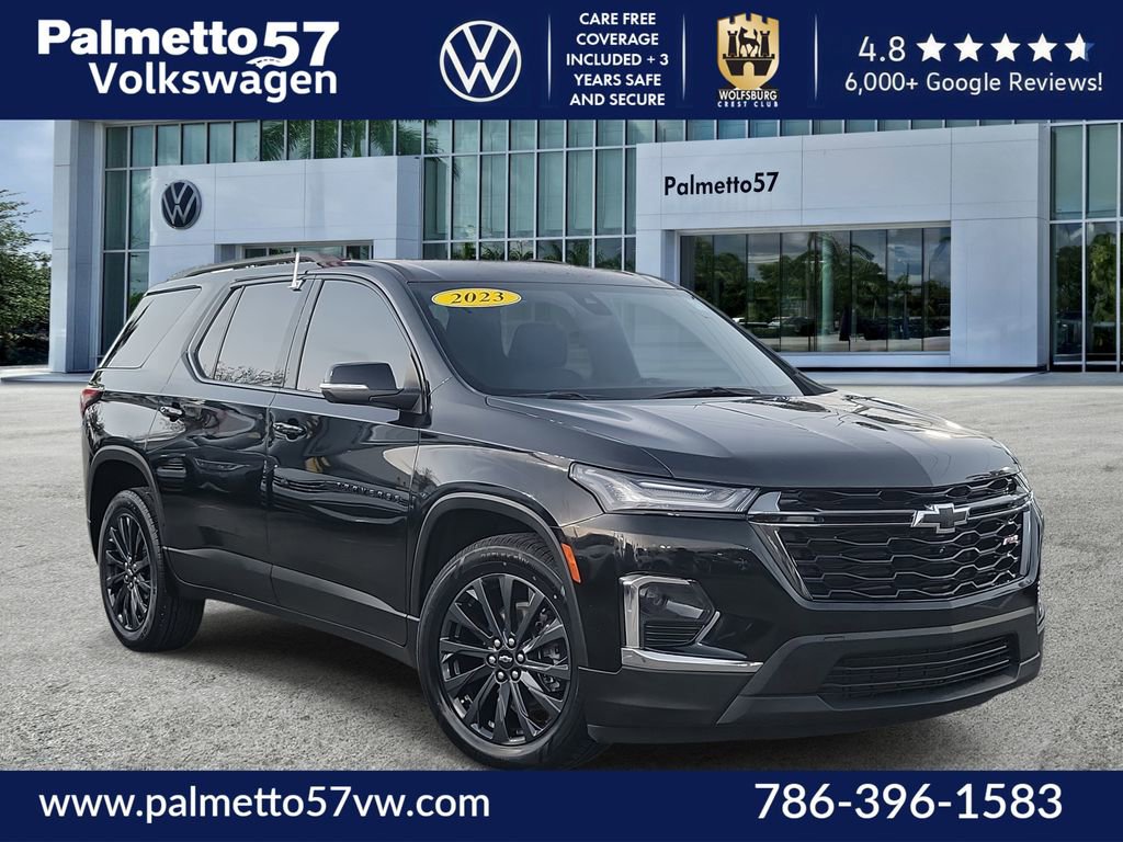 Used 2023 Chevrolet Traverse RS image 1