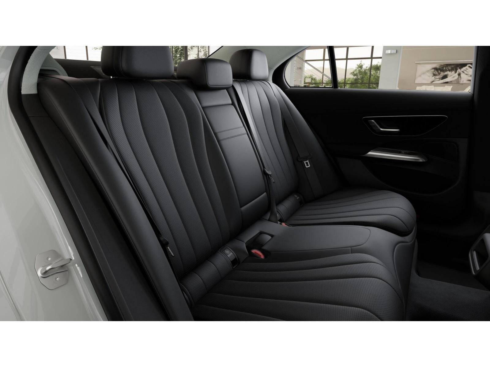 New 2026 Mercedes-Benz E 350 4MATIC Sedan image 5
