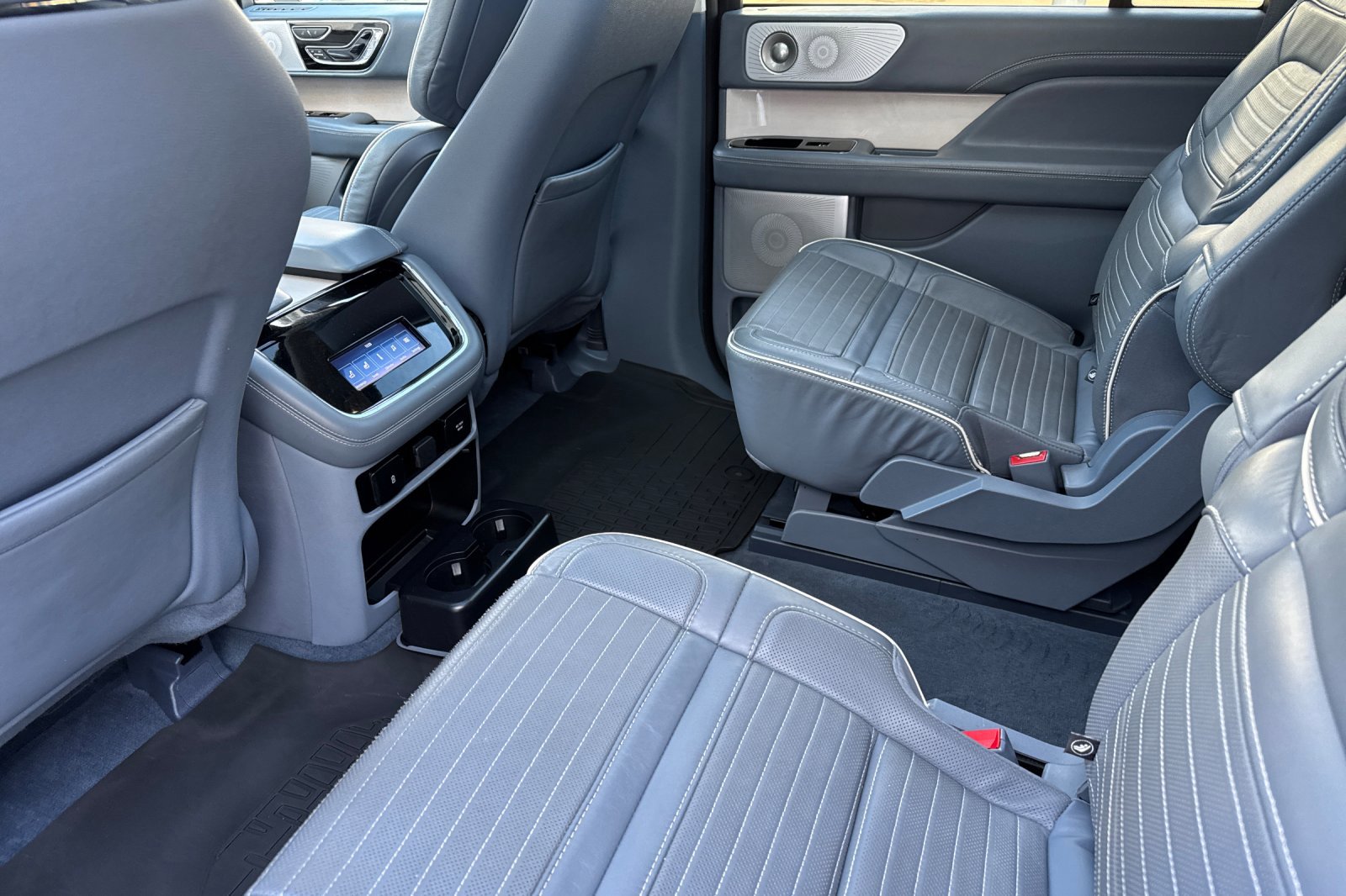 Certified 2023 Lincoln Navigator L Black Label image 12