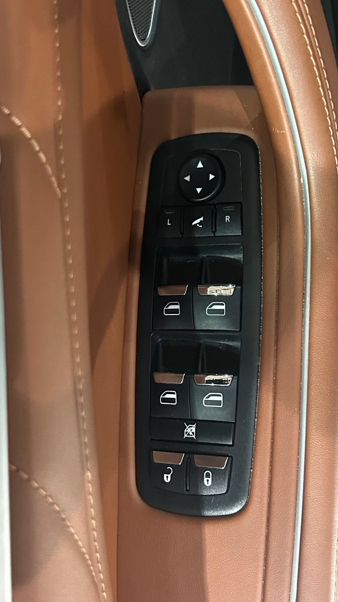 Used 2019 Maserati Levante GranLusso AWD/4WD image 43