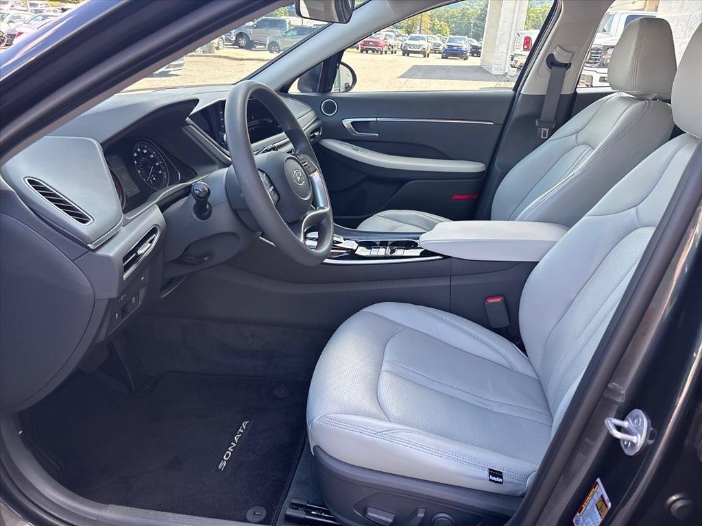 Used 2023 Hyundai Sonata SEL FWD image 9
