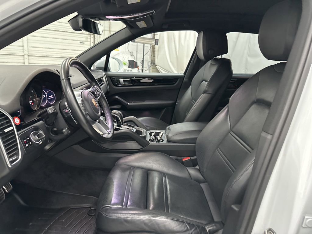 Used 2019 Porsche Cayenne S image 20