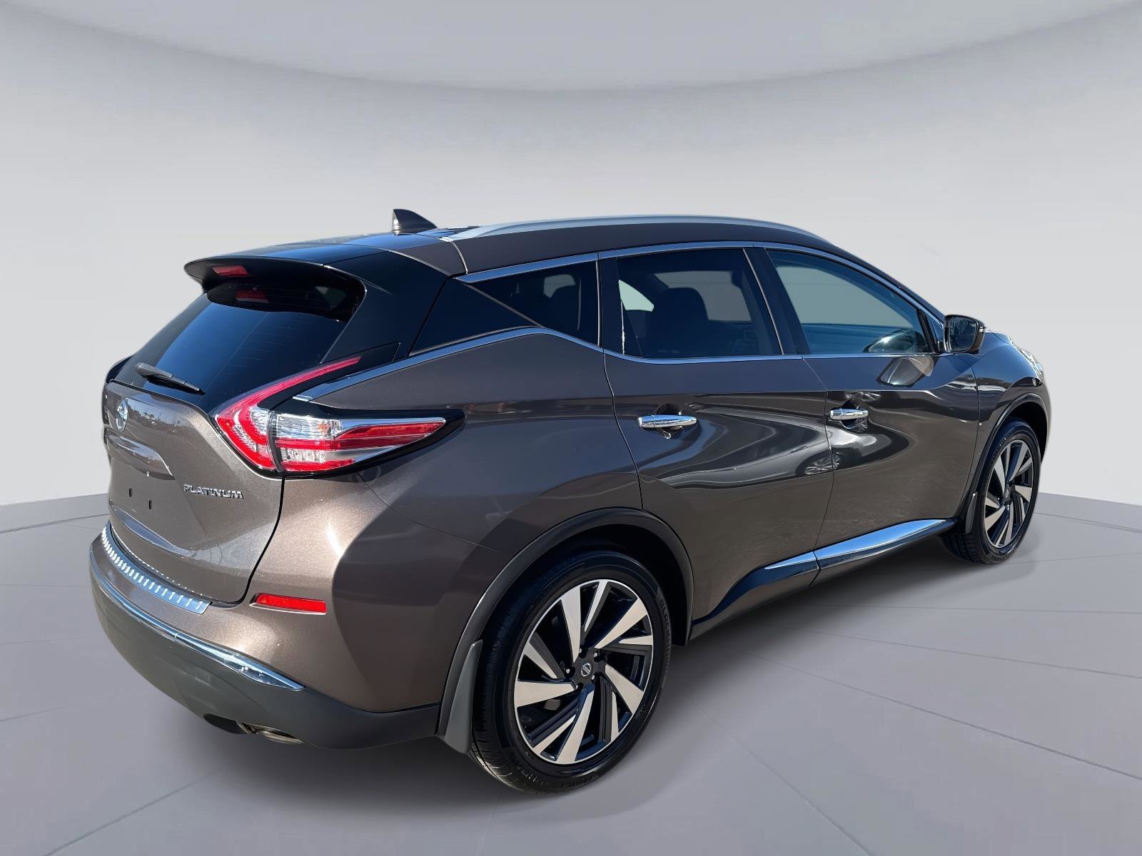 Used 2018 Nissan Murano Platinum w/ Cargo Package image 3