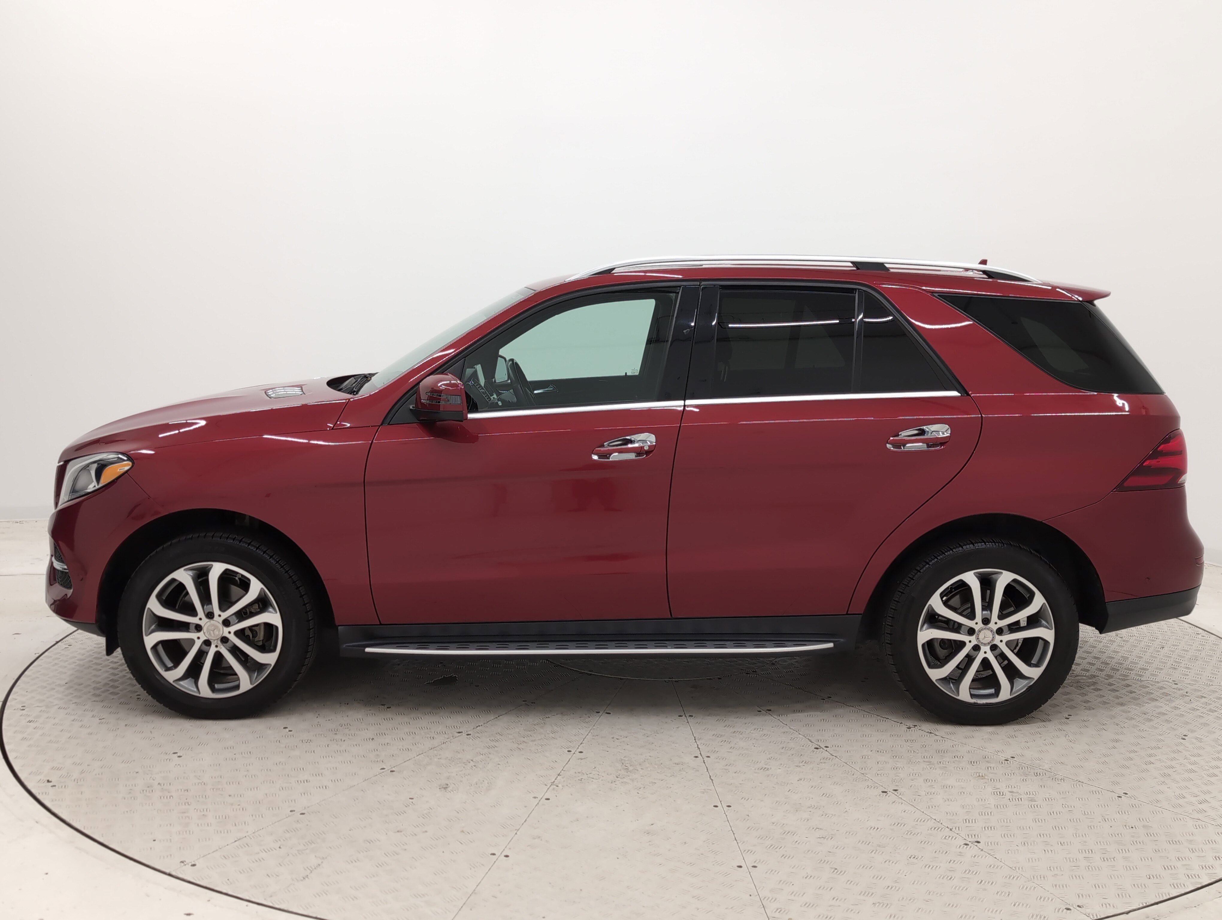 Used 2016 Mercedes-Benz GLE 350 4MATIC w/ Parking Assist Package image 5