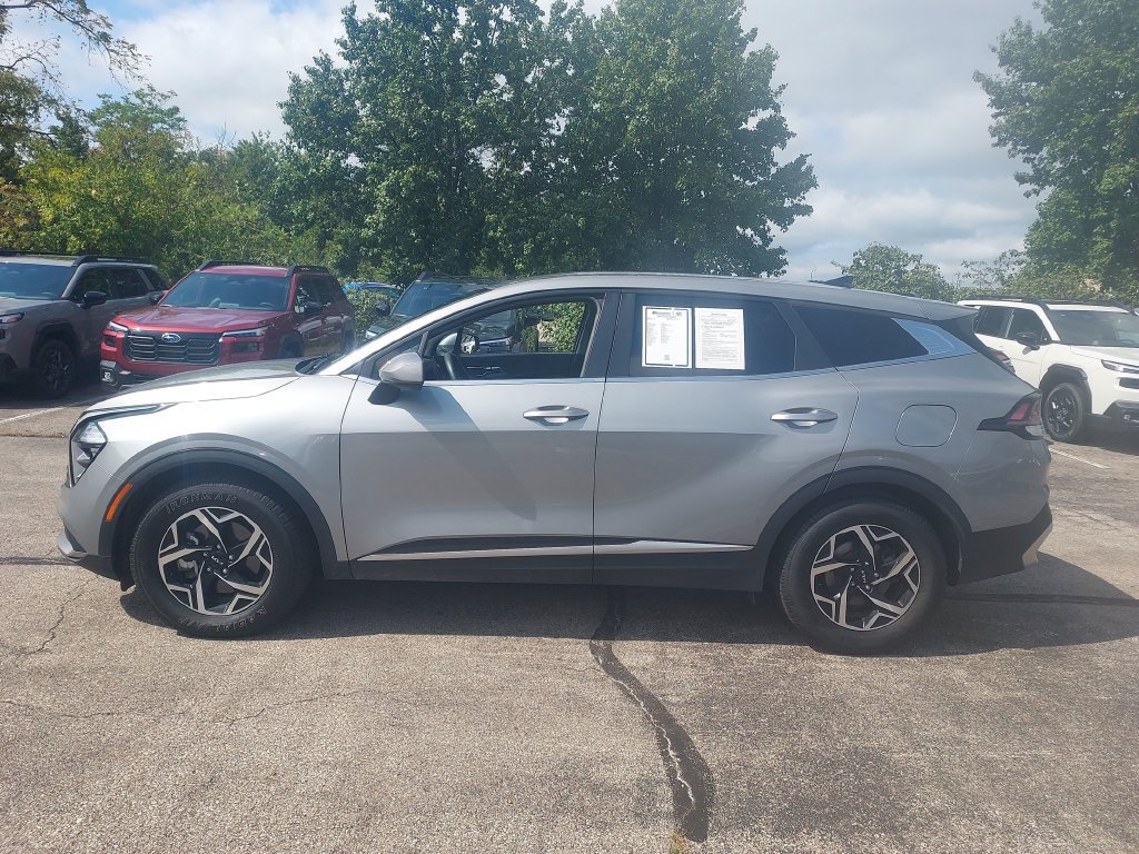 Used 2023 Kia Sportage LX FWD image 4
