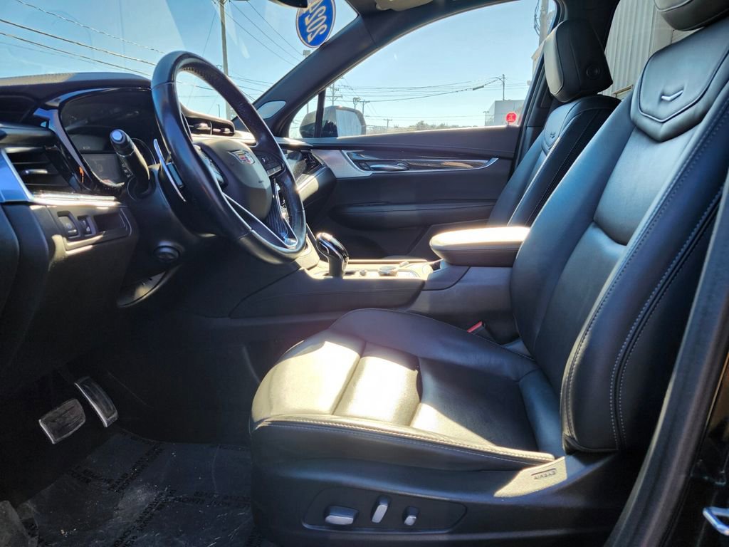 Certified 2024 Cadillac XT6 Sport w/ LPO, Floor Liner Package image 17