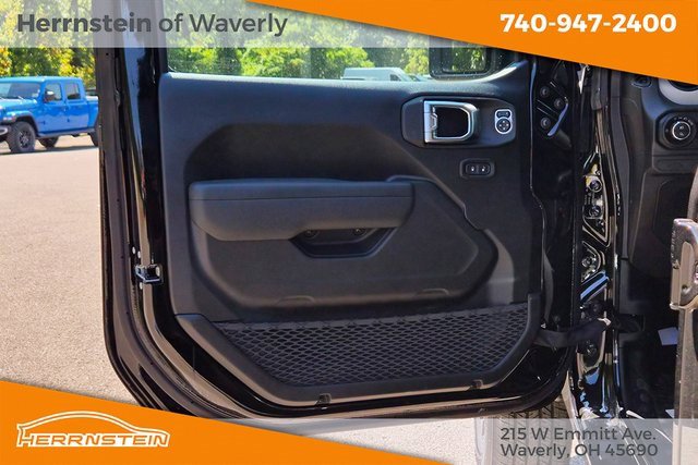 New 2025 Jeep Gladiator Sport image 14