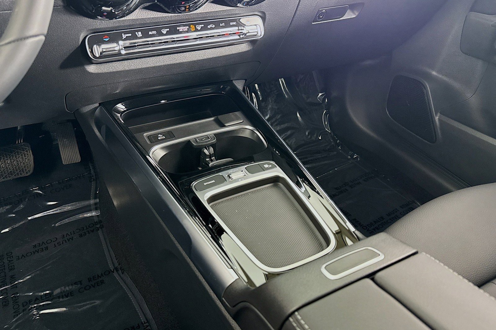 New 2026 Mercedes-Benz GLB 250 image 5