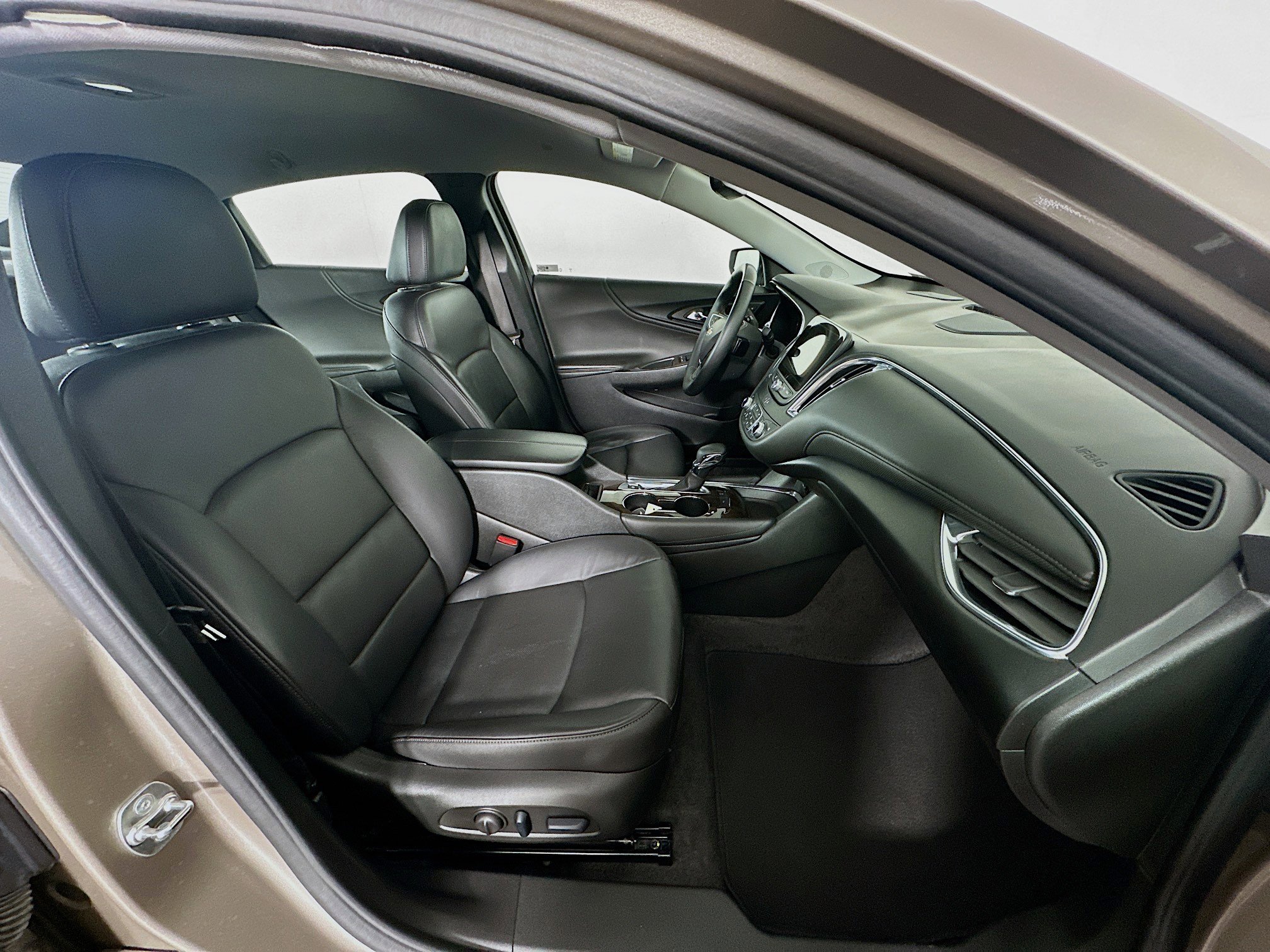 Used 2024 Chevrolet Malibu LT image 30