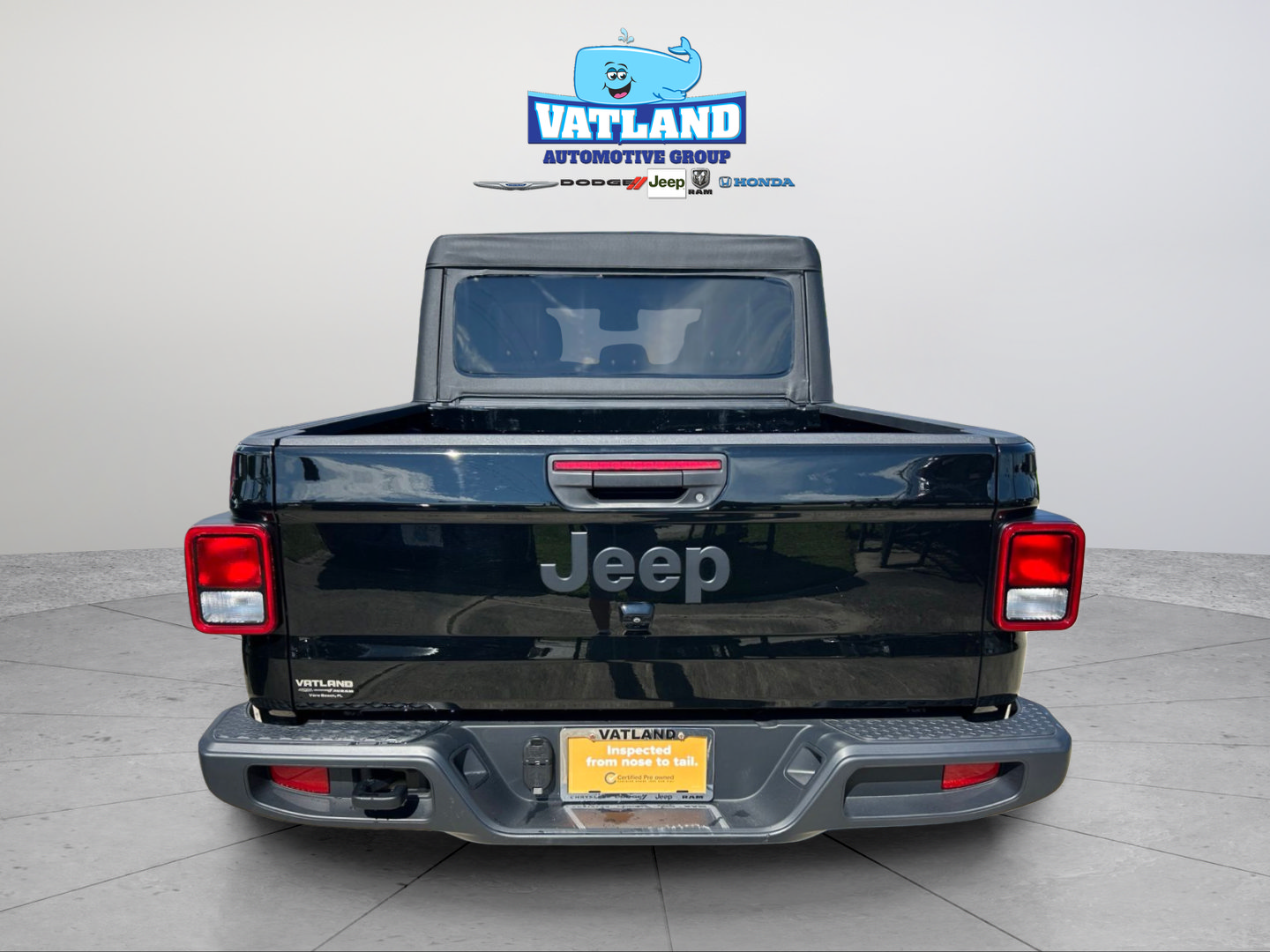 Certified 2025 Jeep Gladiator Sport AWD/4WD image 4