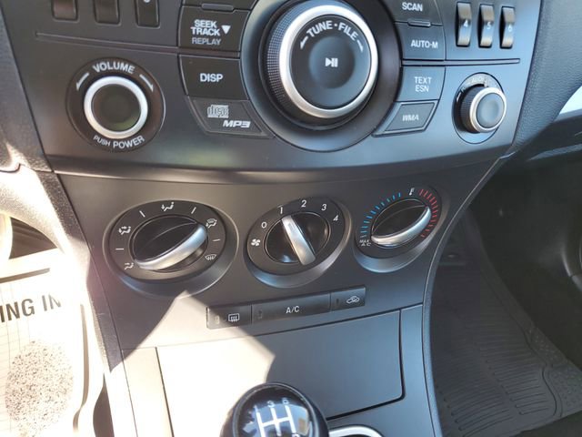 Used 2013 MAZDA MAZDA3 i SV image 17