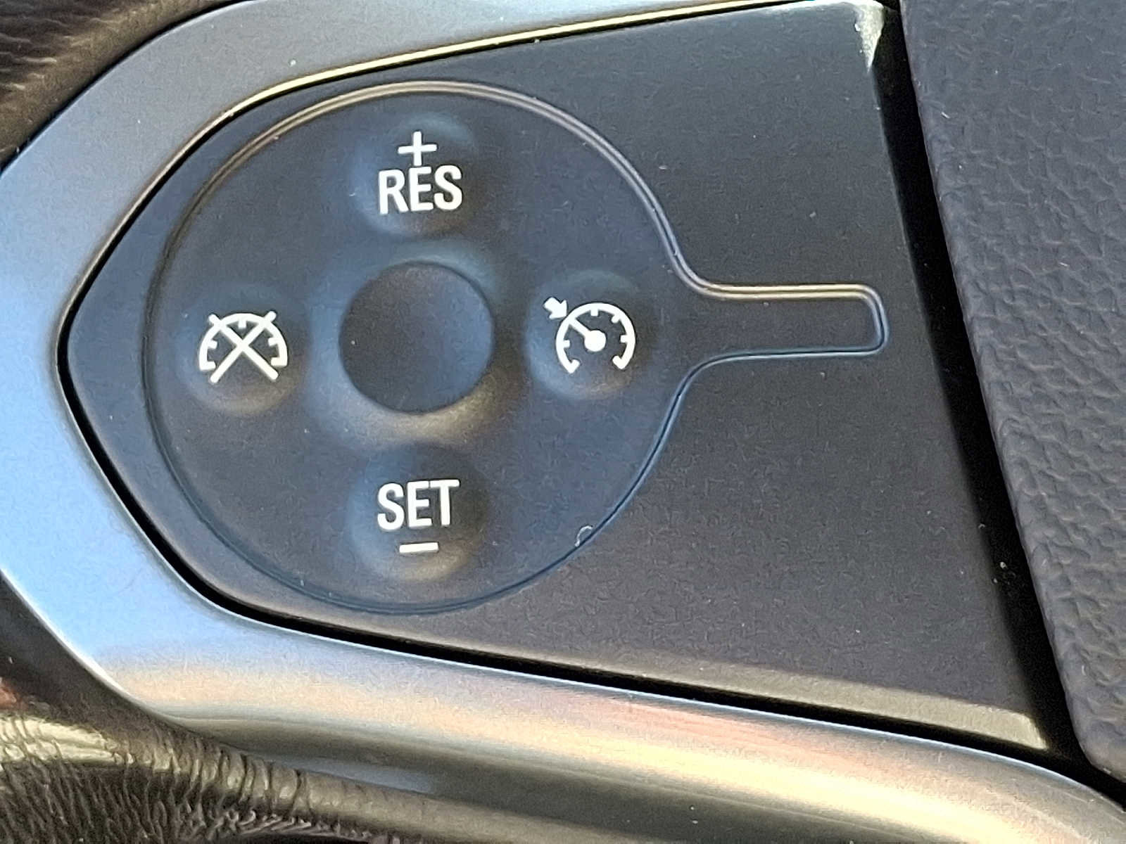 Used 2018 Chevrolet Silverado 1500 LT w/ All Star Edition image 22