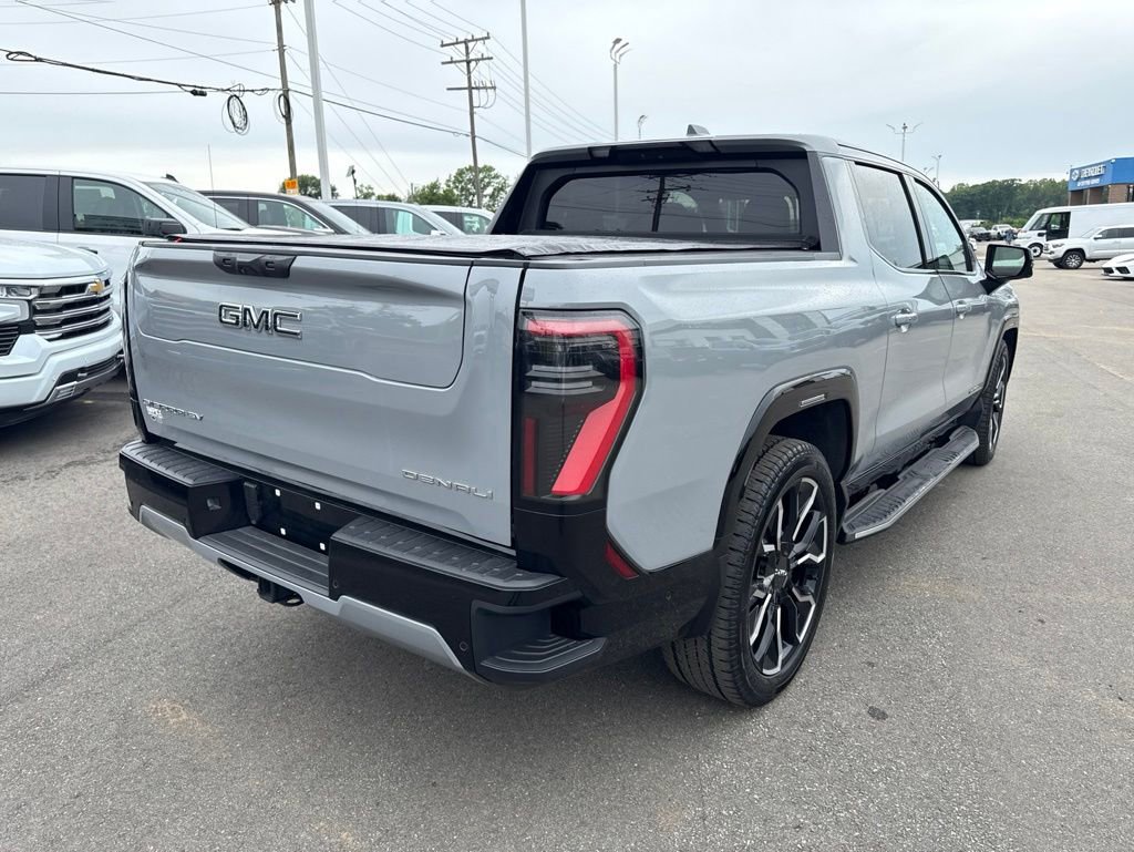 Used 2025 GMC Sierra EV Denali AWD/4WD image 5